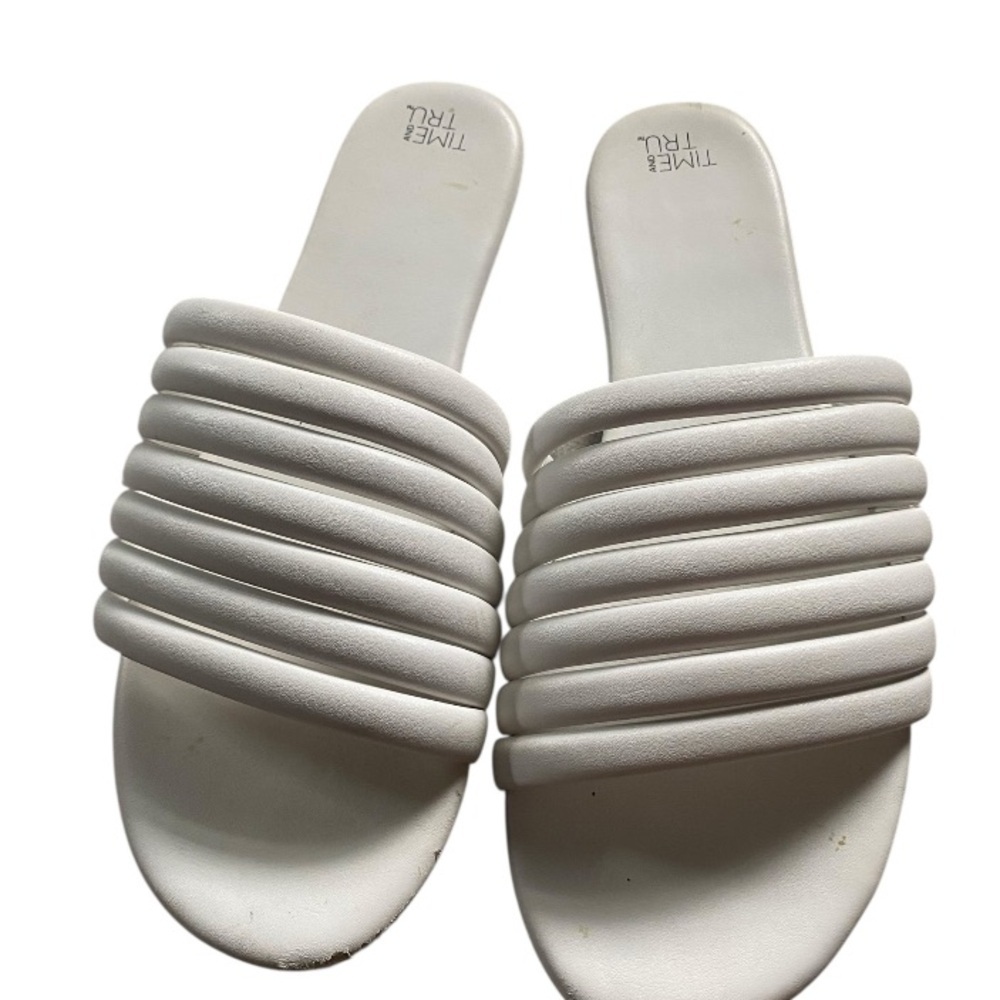 Time& Tru slip on shoes size 9